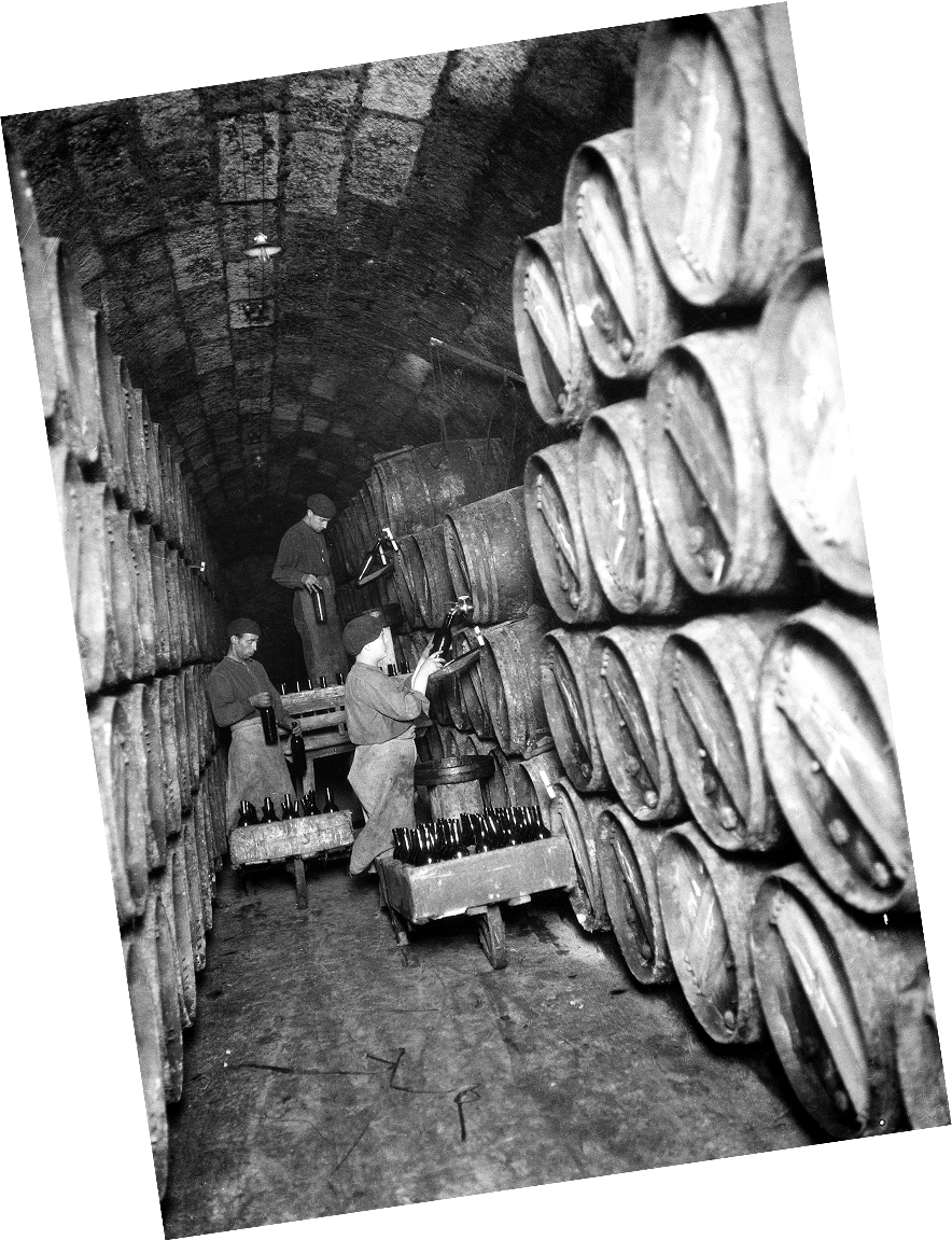 Imagen vintage de las bodegas de Marqués de Riscal